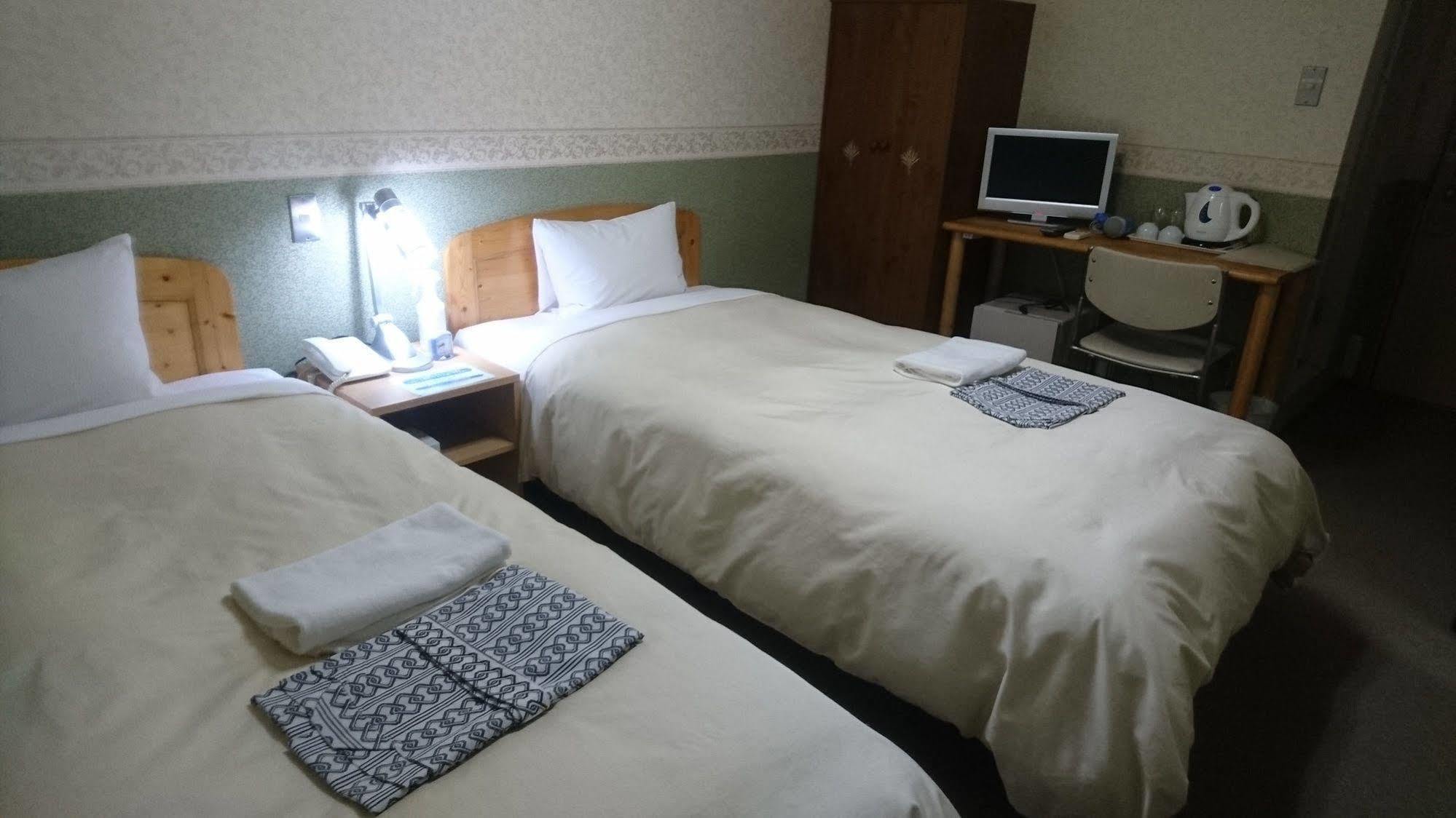 Hotel Himeji Hills Екстериор снимка